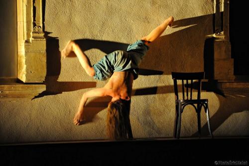 Une attraction Invisible Nina Dipla ©Eric Malot